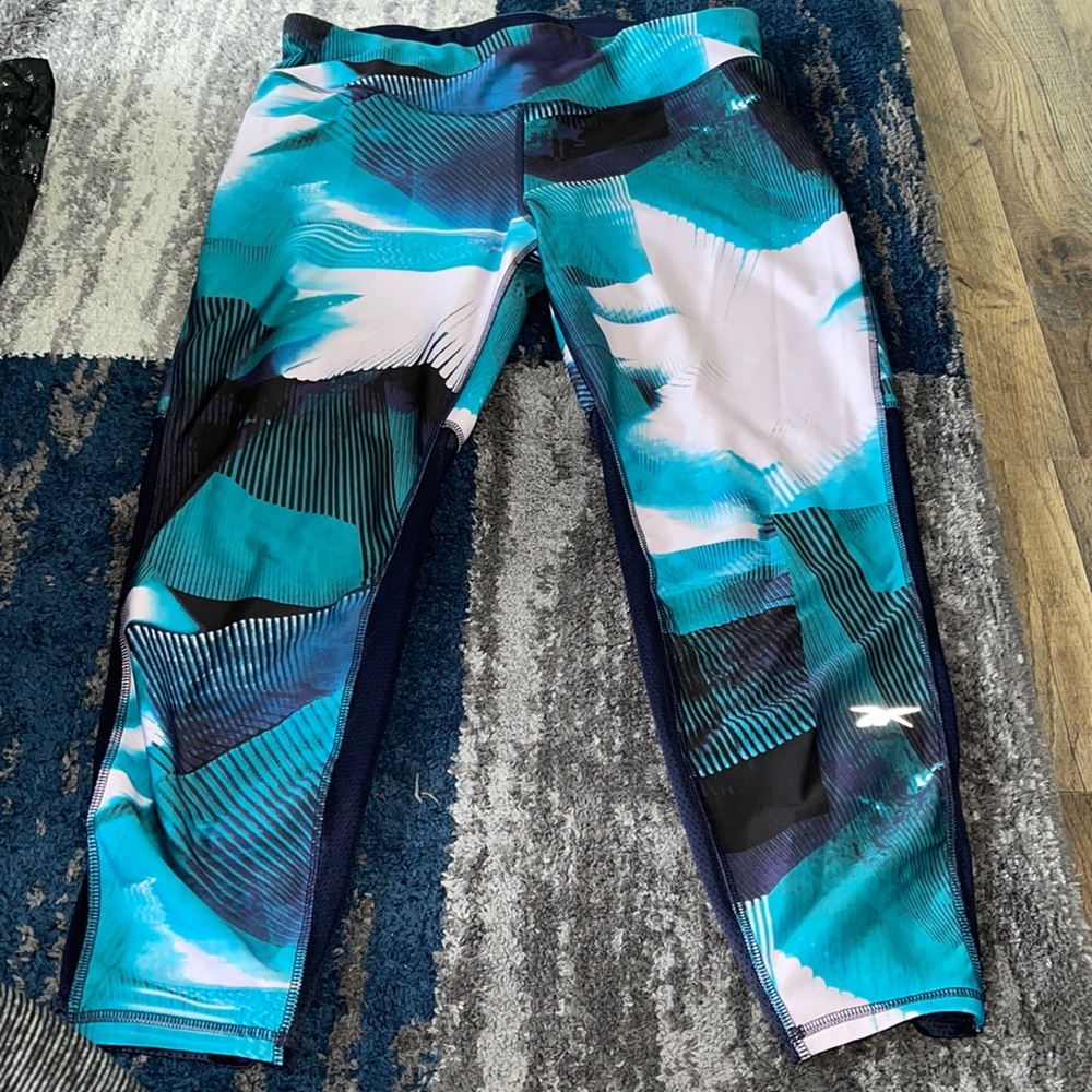 XL Reebok capri workout pants.